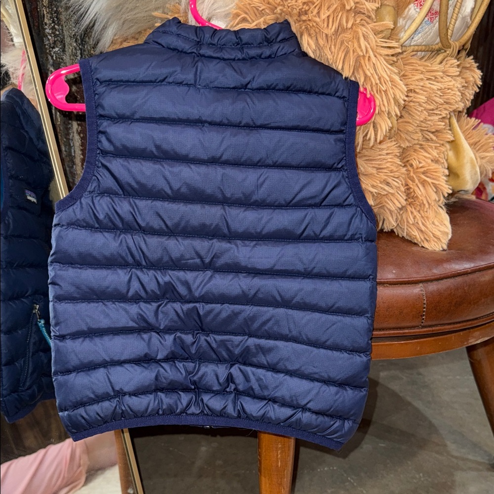 Patagonia Dark Blue Quilted Vest kids 2T - Picture 2 of 2